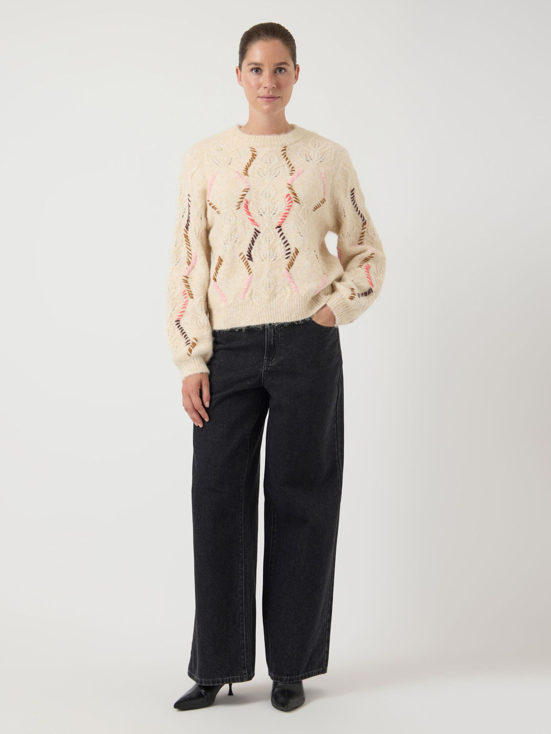 Carousel image - YASGABBI KNITTED PULLOVER, Birch | 4