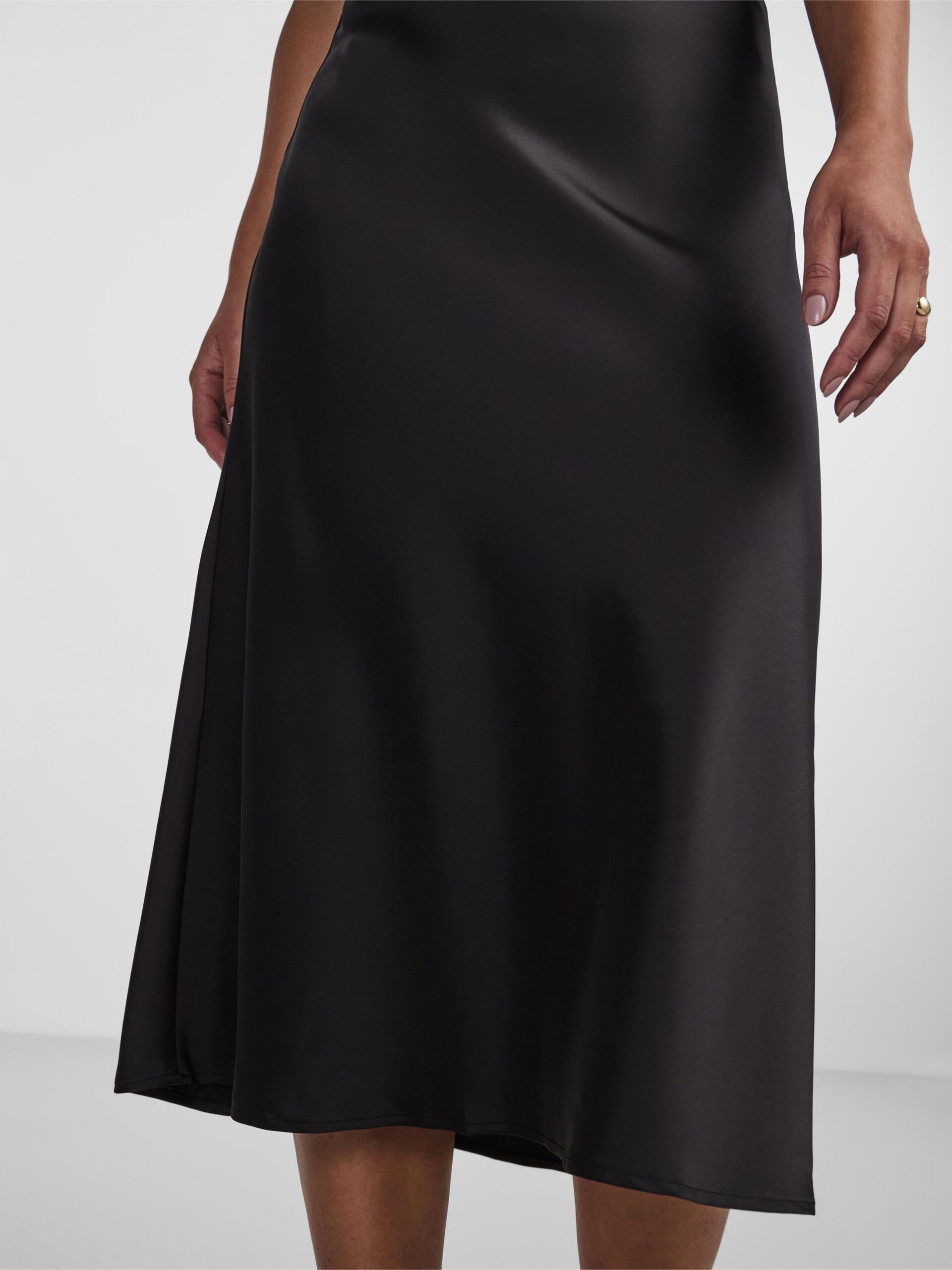 Carousel image - YASPELLA FALDA MIDI, Black | 3