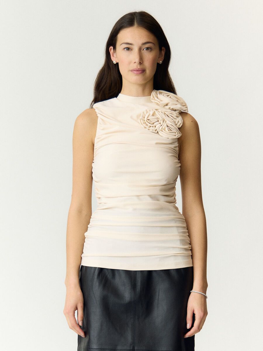 Product tile image - YASDONA  SLEEVELESS TOP, Pristine | 26040042_Pristine