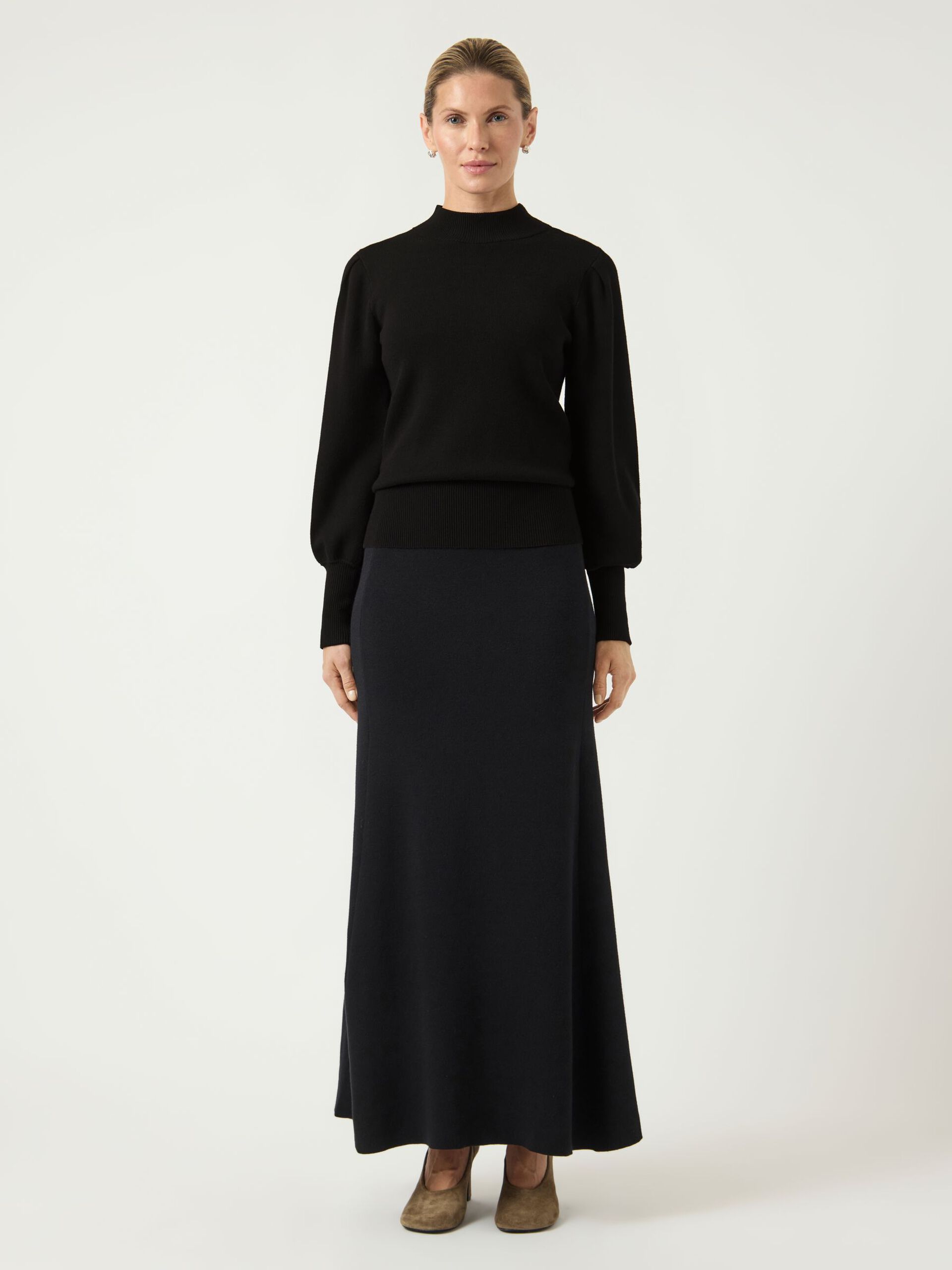 Carousel image - YASFONNY SWEATER, Black | 4