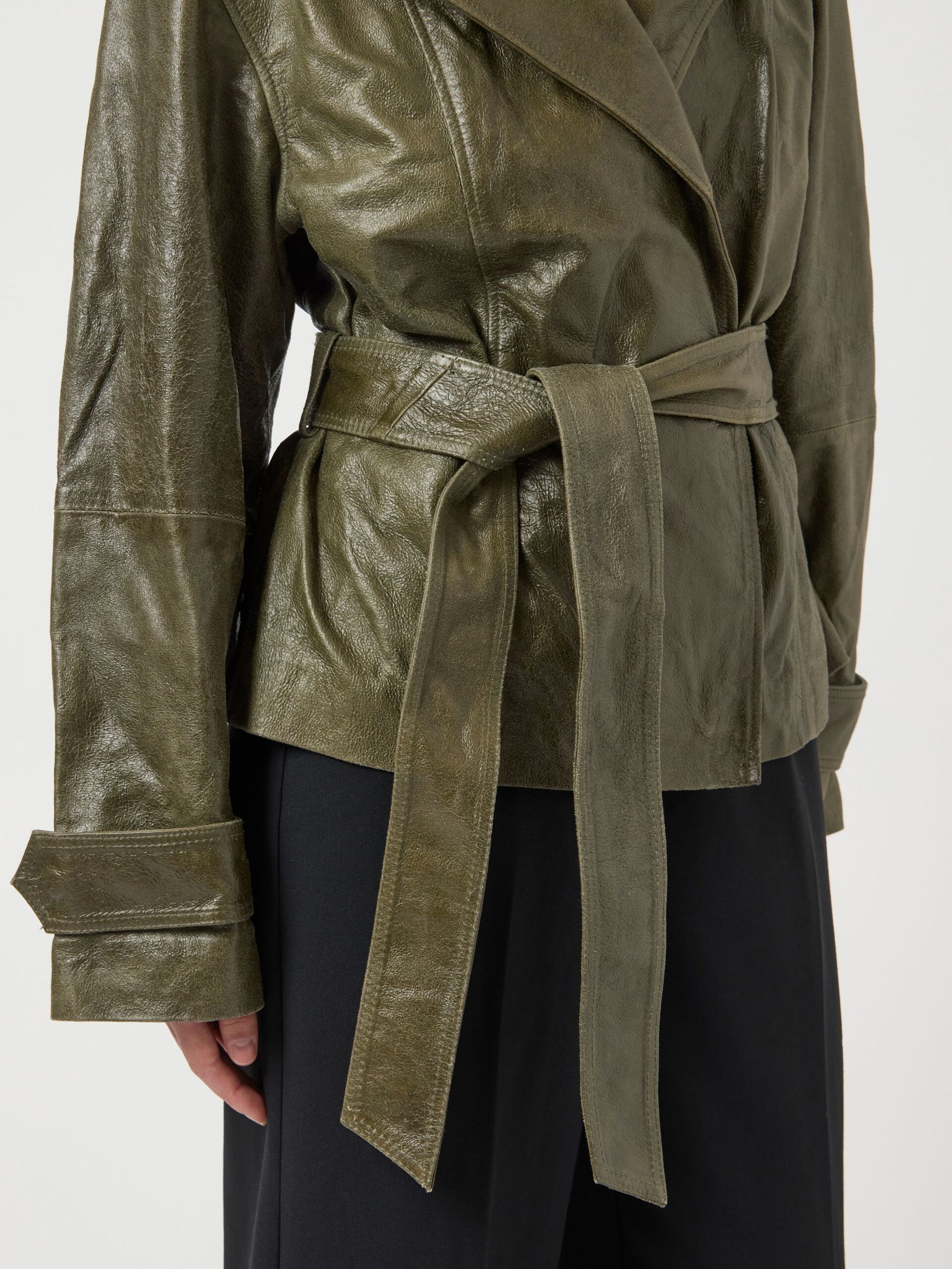 Carousel image - YASLIBBO LEATHER JACKET, Teak | 5