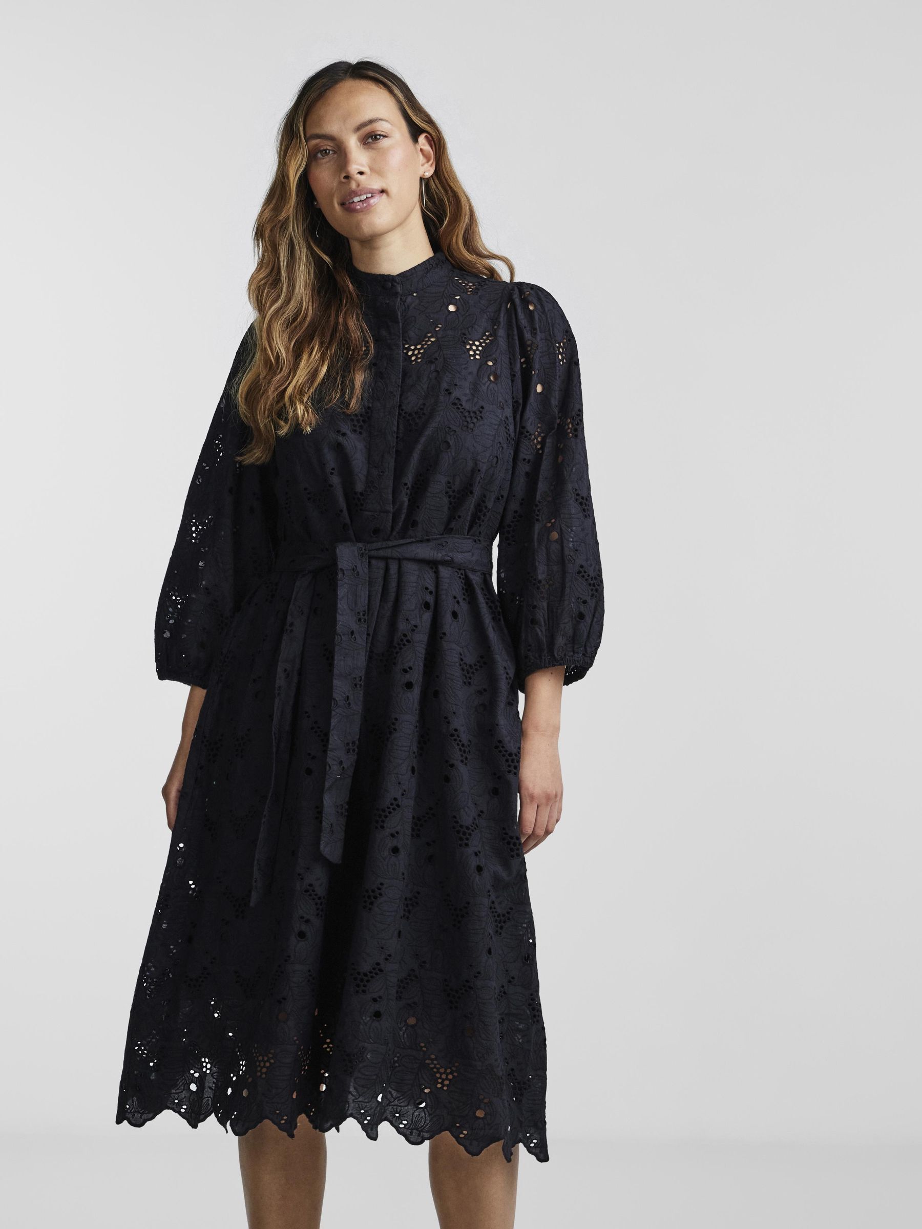 Robe mi longue noir outlet