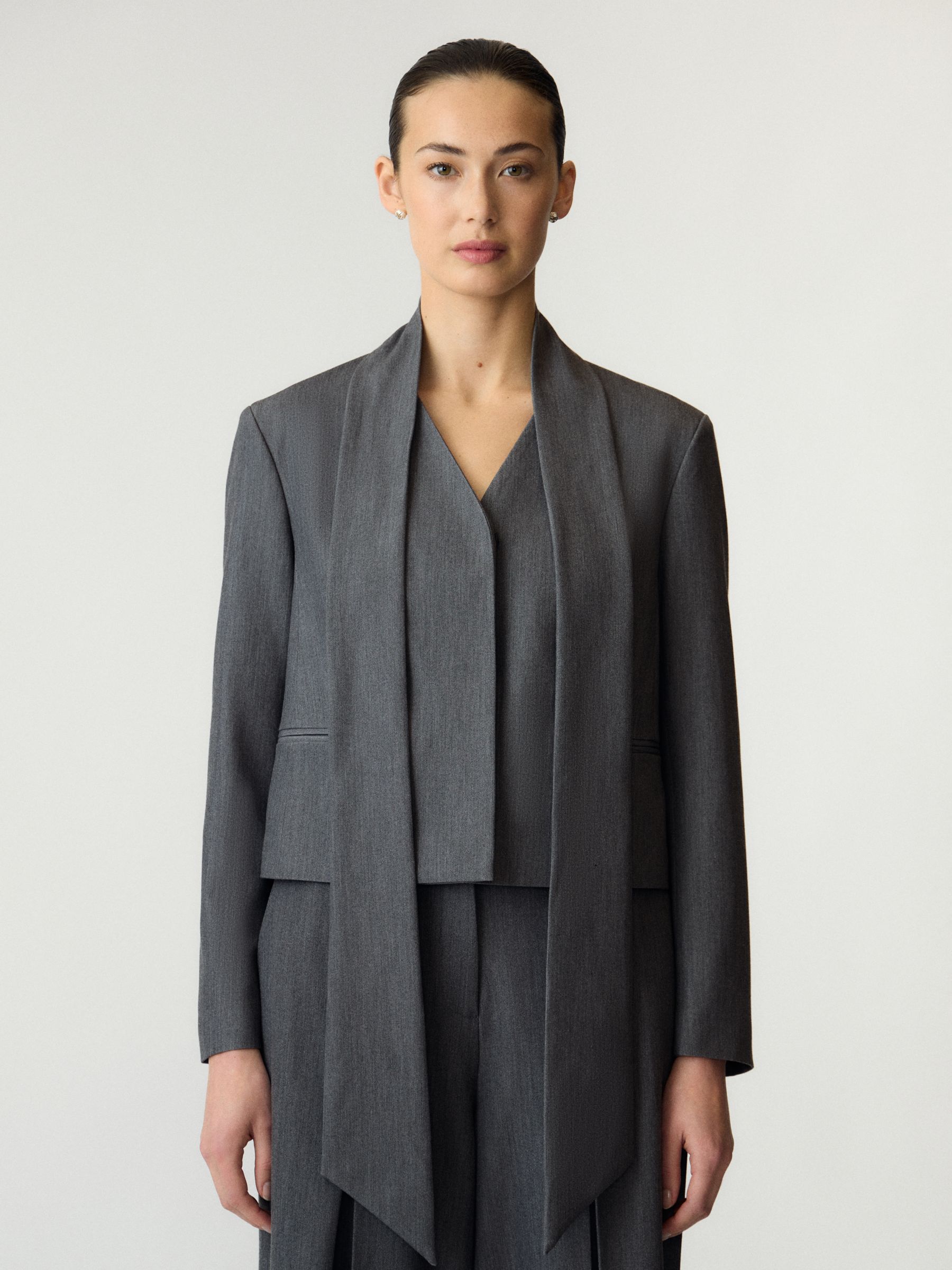 YASINVA LS SHORT SCARF TOP | Grey | YAS® Belgium