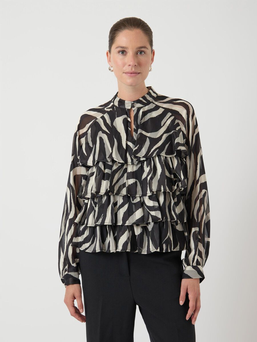 Product carousel image - YASTWIGSY LÅNGÄRMAD TOPP, Black | 1