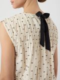YAS YASDOBBY TOP SANS MANCHES, Gardenia, highres - 26036863_Gardenia_1166982_006.jpg