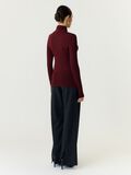 Product image thumbnail 2 YASWOOLAN   TOP, Fig