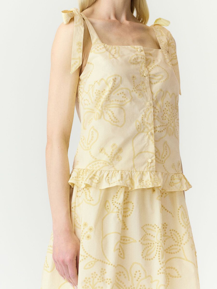 Carousel image - YASALVANA  STRAP TOP, Anise Flower | 3