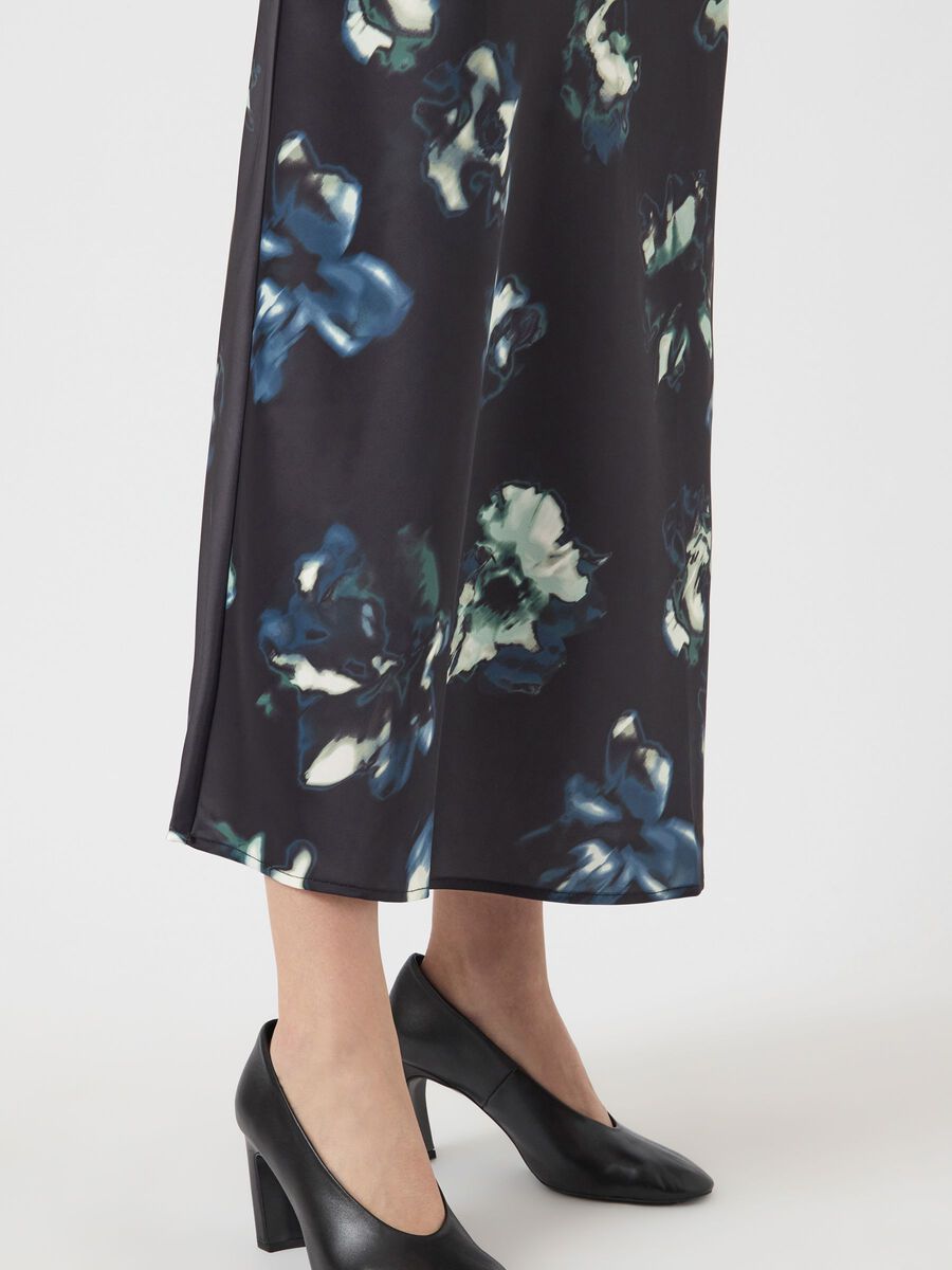 Carousel image - YASPELLA MAXI SKIRT, Black | 3