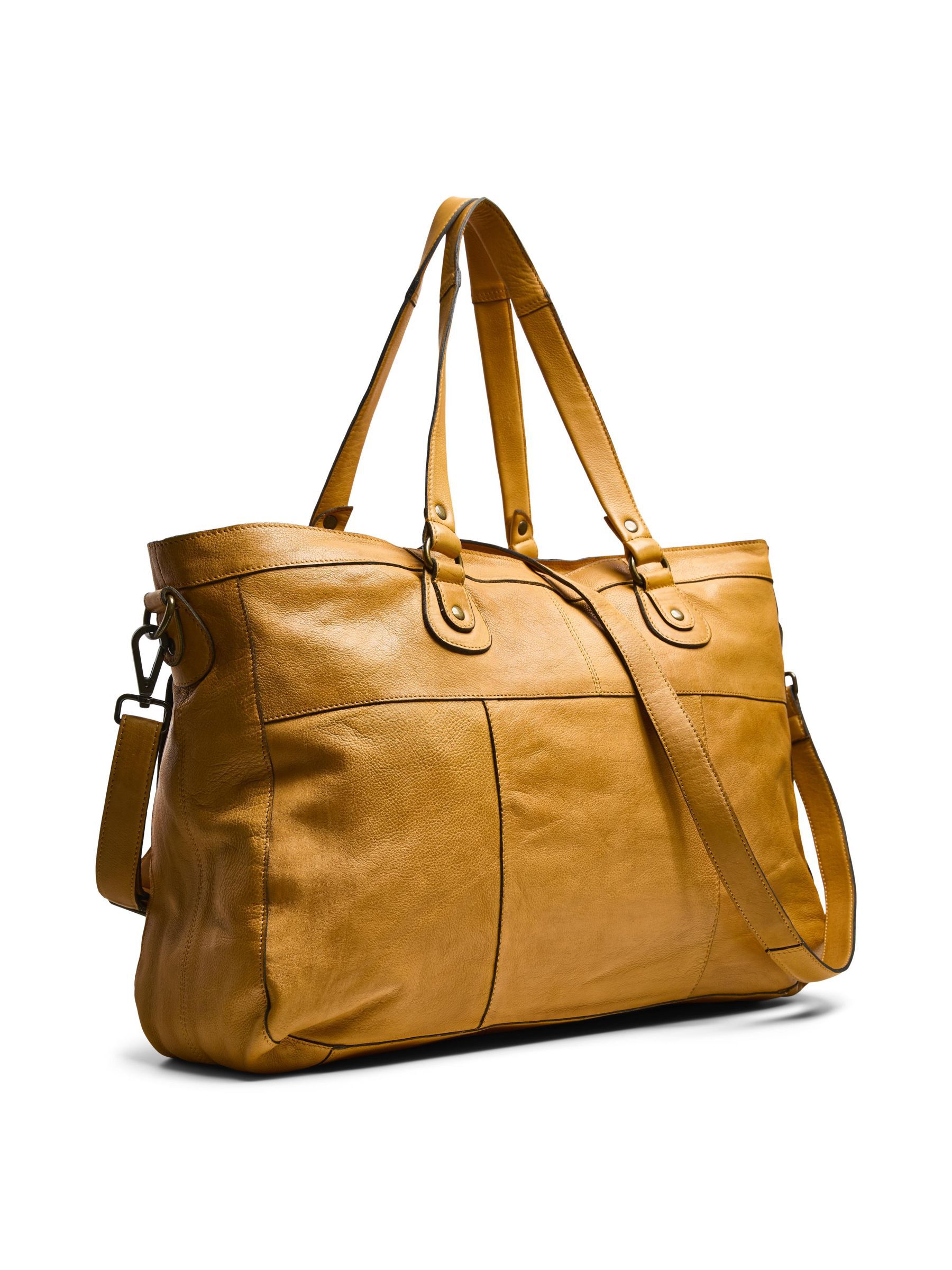 Leather travel bag Pieces