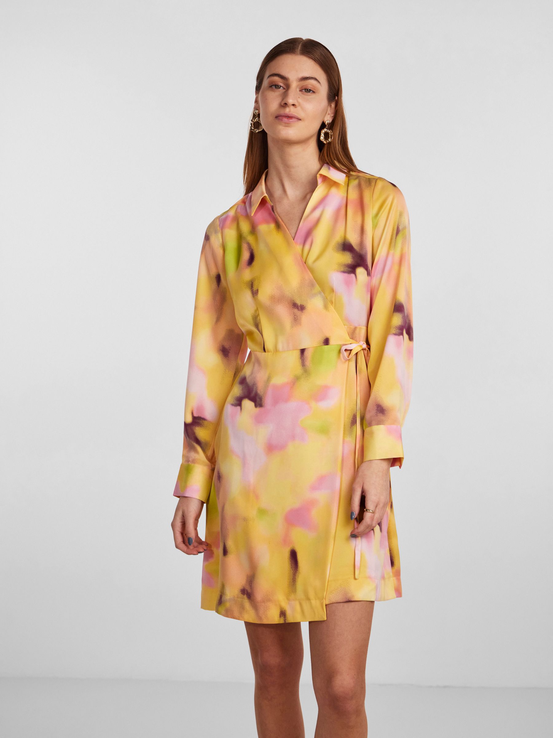 Robe cache coeur discount jaune