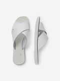 Pieces CROSS-STRAP LEATHER SANDALS, White, highres - 17094639_White_005.jpg