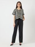 Product image thumbnail - YASSOPHIE LEREN BROEK, Black | 4