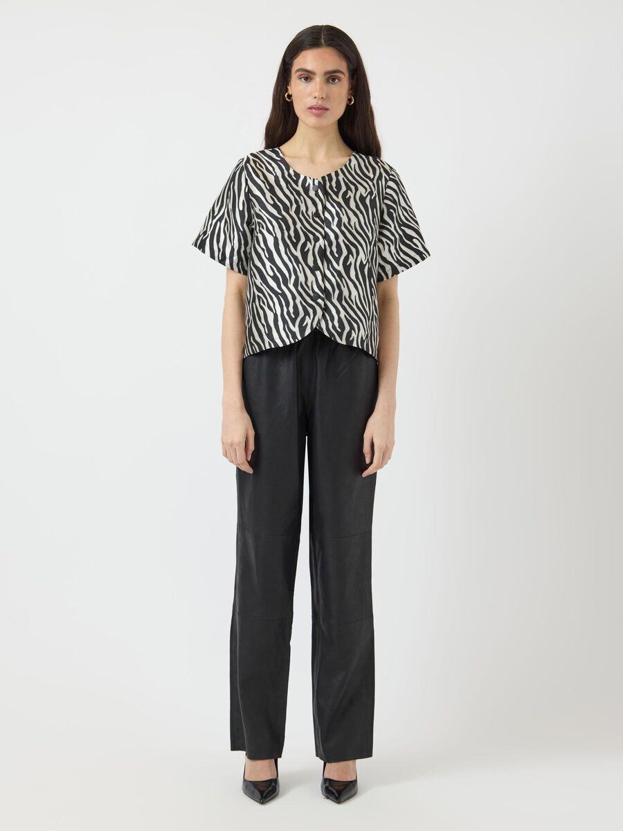 Carousel image - YASZEMA SHORT SLEEVED TOP, Black | 4