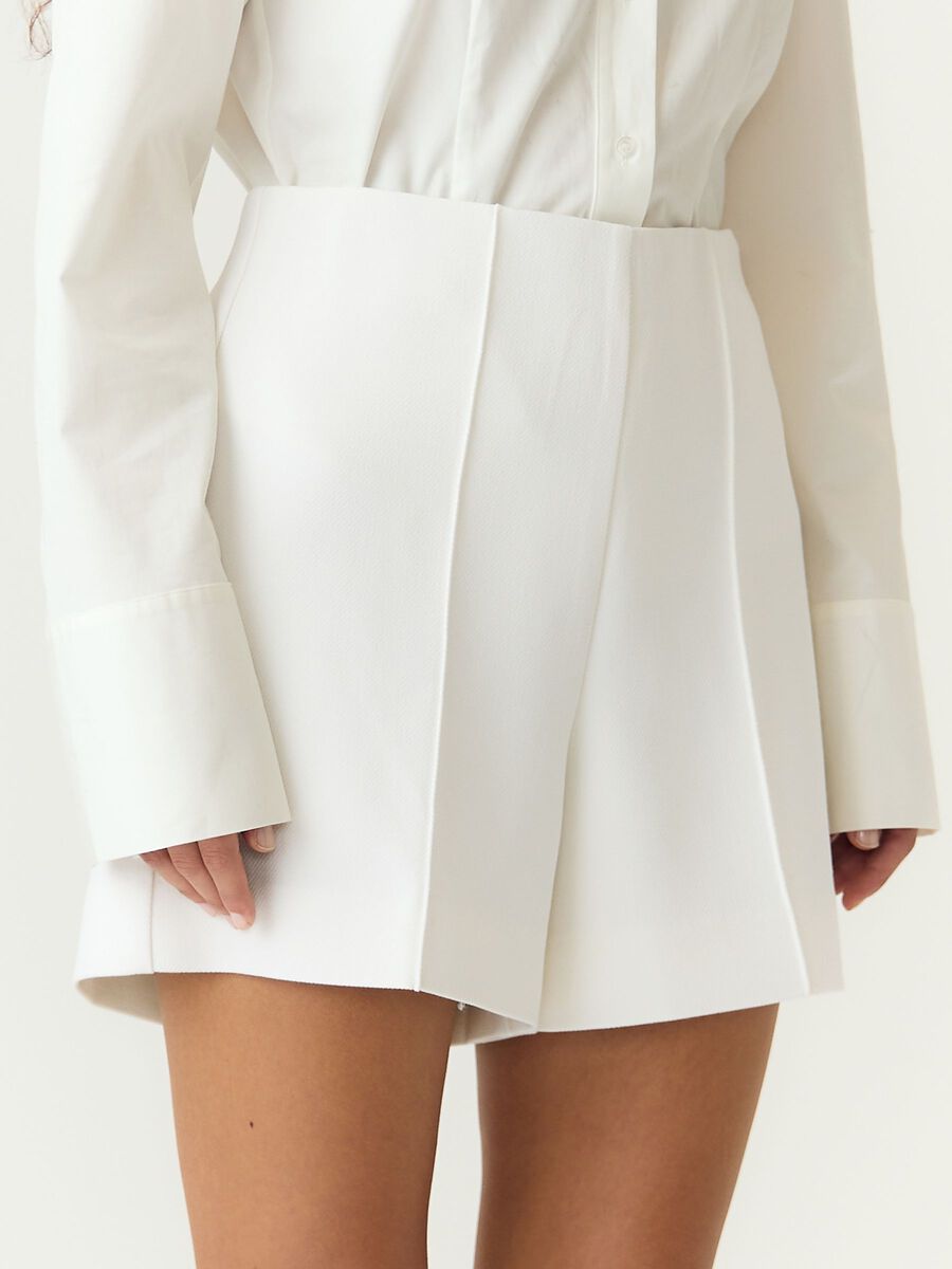 Carousel image - YASILEA HW SHORTS, Star White | 3