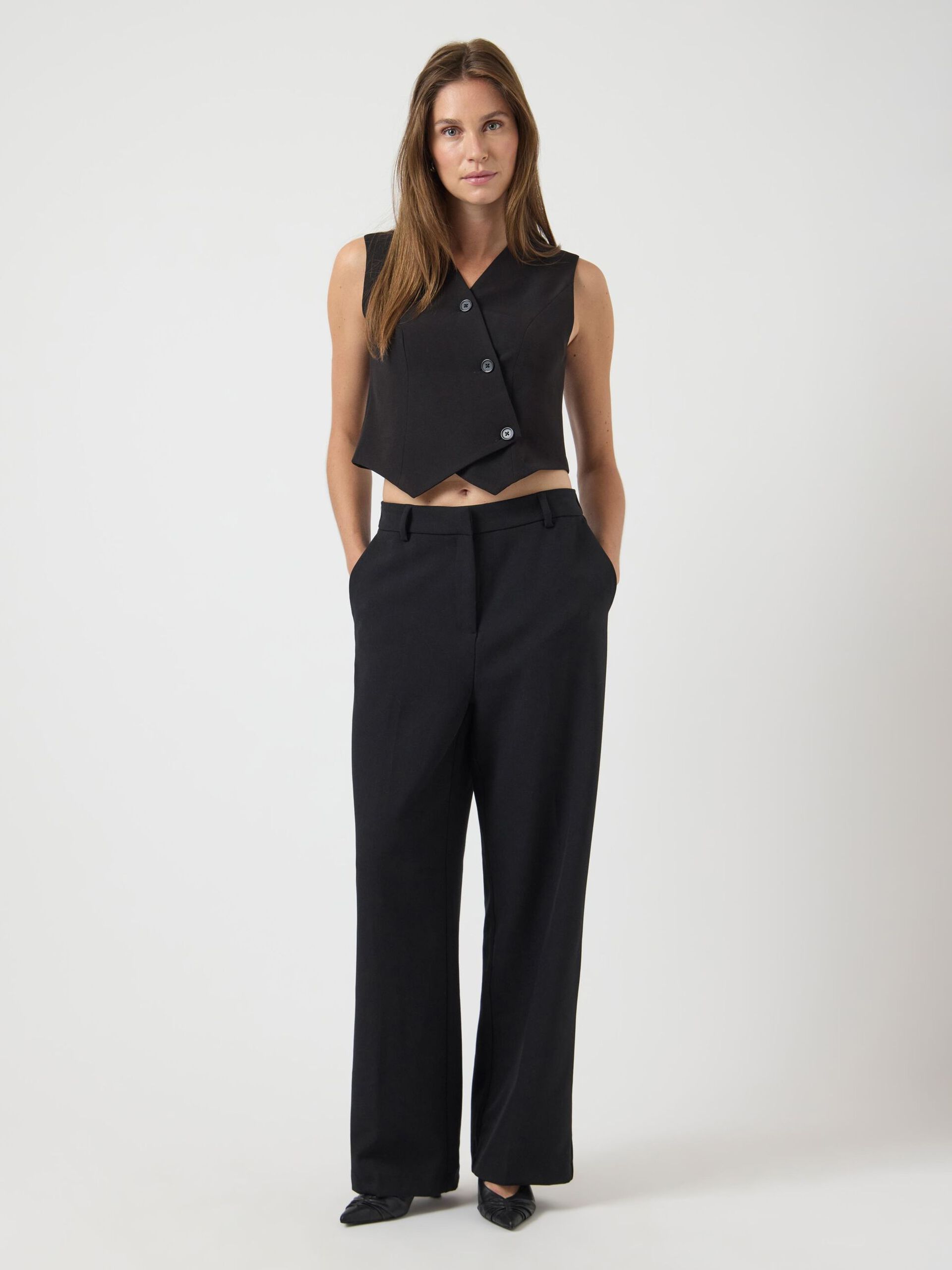 Carousel image - YASHANIA TAILORED WAISTCOAT, Black | 4