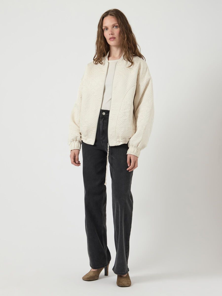 Carousel image - YASKAMMY STEPPJACKE, Birch | 5