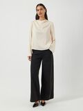 Product image thumbnail - YASNIMBO LÅNGÄRMAD TOPP, Birch | 4