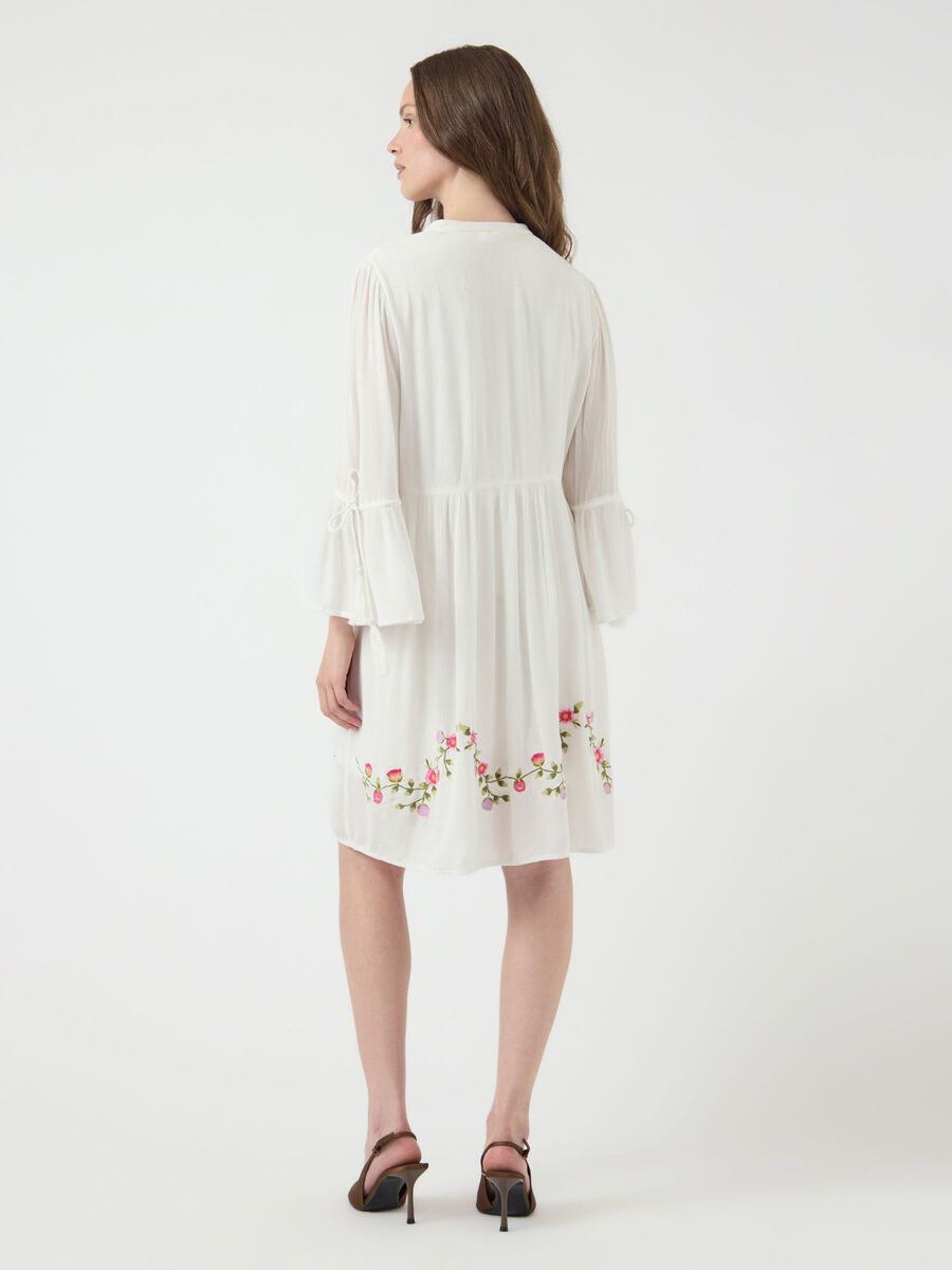 Product carousel image - YASCHELLA TUNIKA, Star White | 1