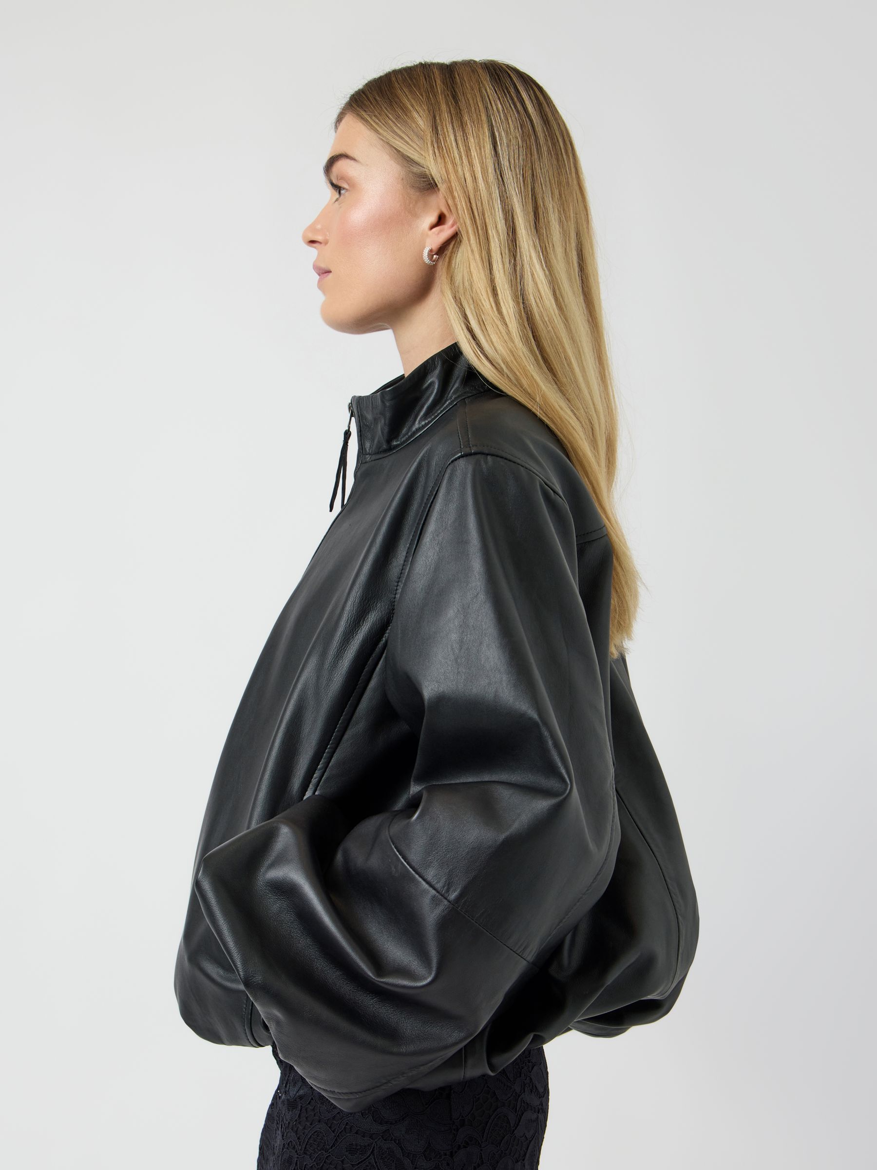 YASISABEL LEATHER JACKET | Black | YAS® UK