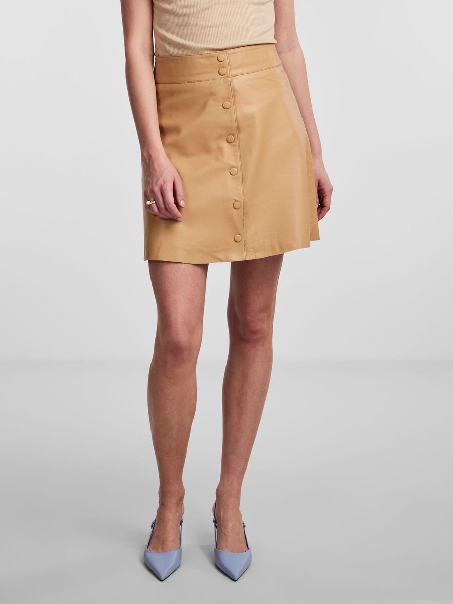 Y.A.S YASNORI LEATHER MINI SKIRT, Tan, highres - 26029453_Tan_003.jpg