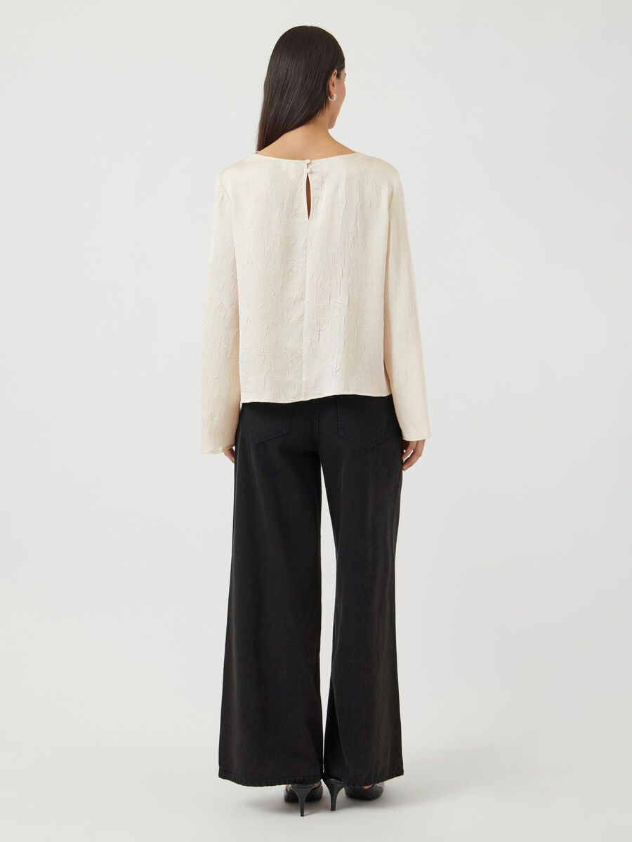 Product carousel image - YASNIMBO LÅNGÄRMAD TOPP, Birch | 2