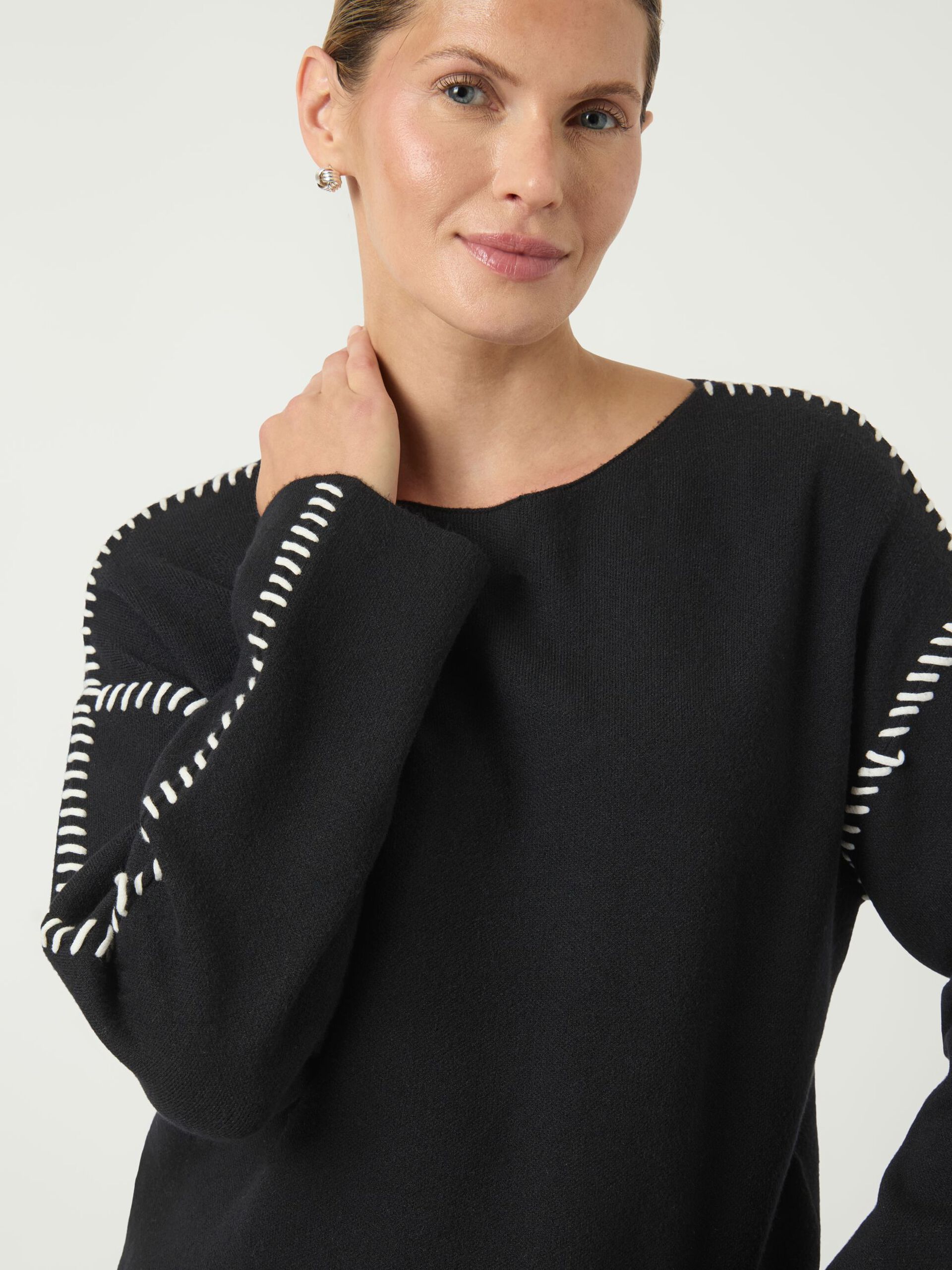 Carousel image - YASSTITCHA KNITTED PULLOVER, Black | 3
