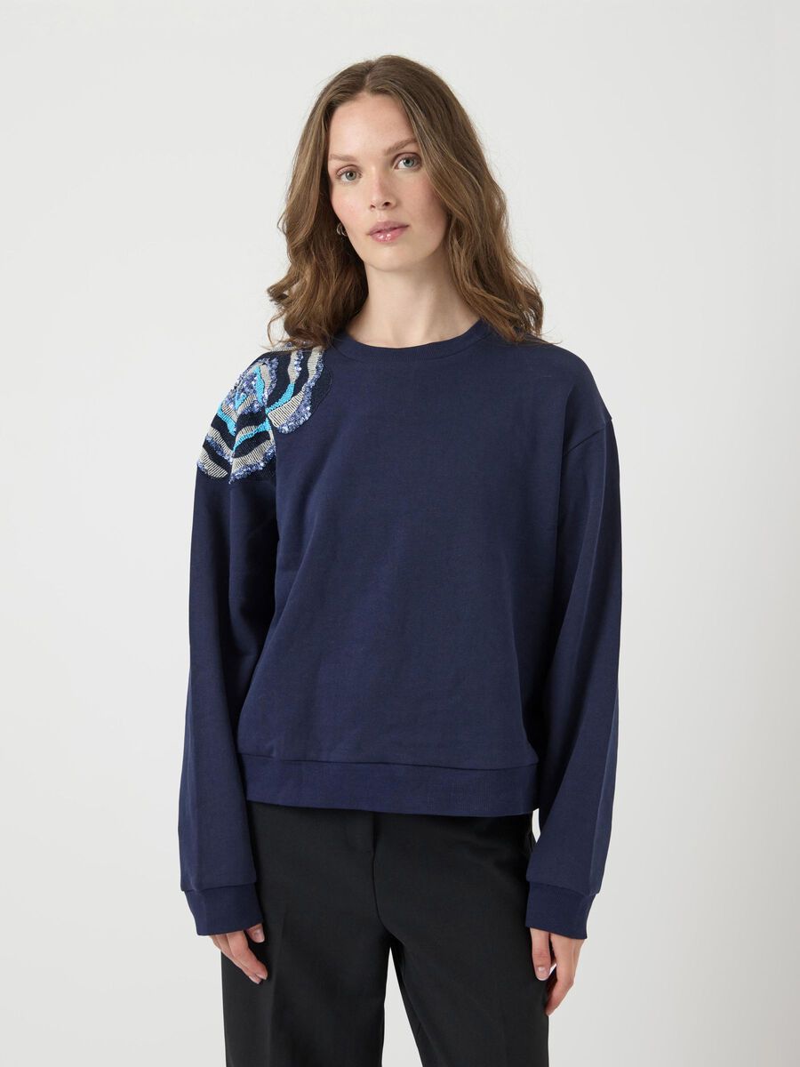 YAS YASBLUGA EMBELLISHED SWEATSHIRT, Navy Blazer, highres - 26039247_NavyBlazer_1231919_003.jpg