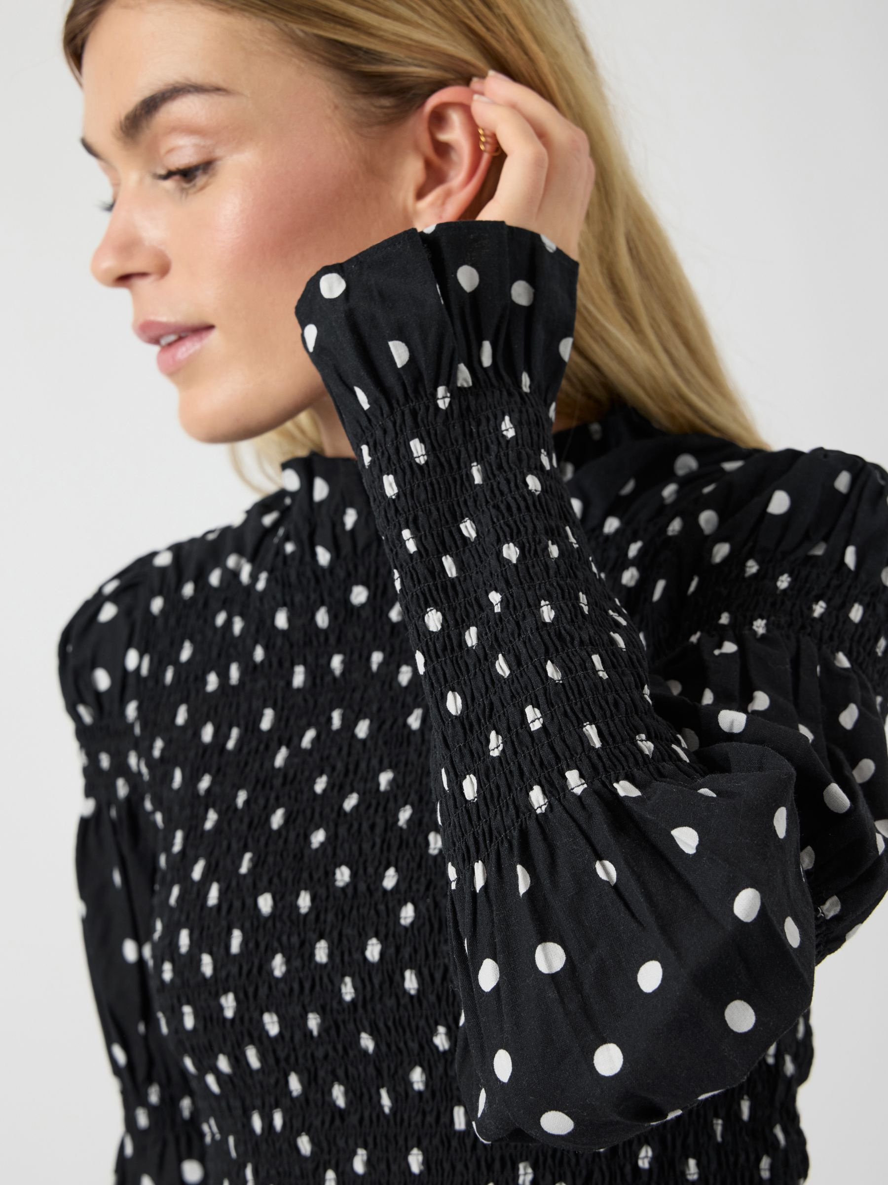 YASCHEMMA SMOCK BLOUSE | Black | YAS® France