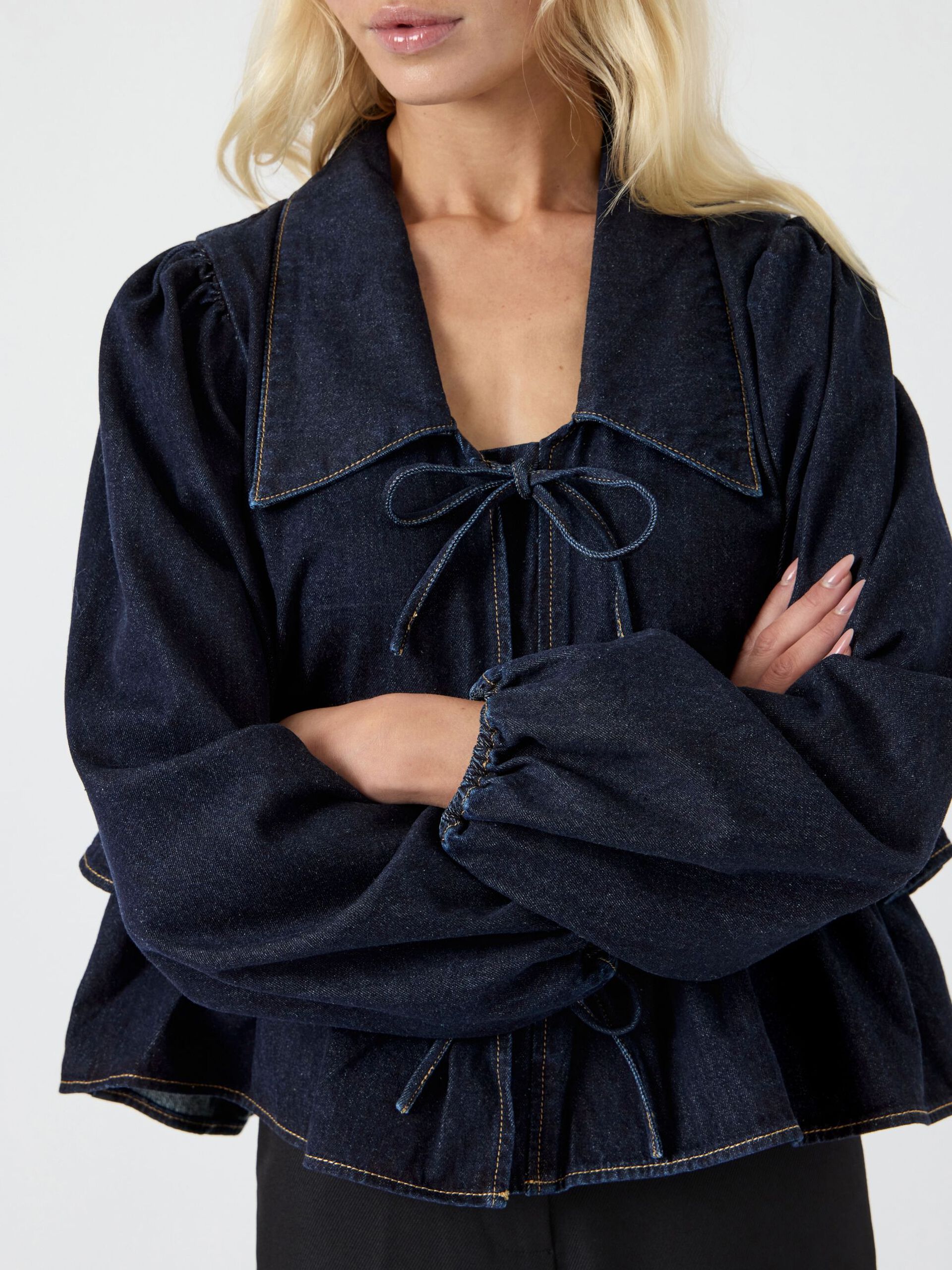 Carousel image - YASCELINA DENIM KNYTNING TOPP, Dark Blue Denim | 3