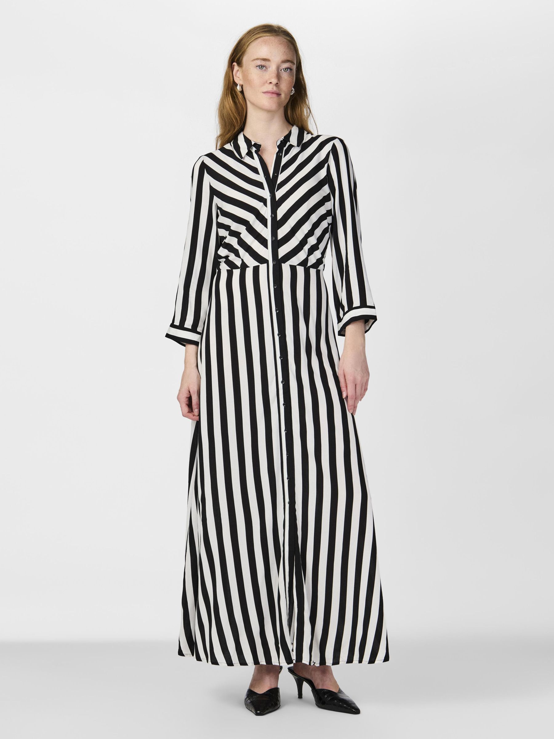 Robe yas shop
