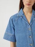 YAS YASCECI 2/4 DENIM SHIRT, Medium Blue Denim, highres - 26038113_MediumBlueDenim_006.jpg