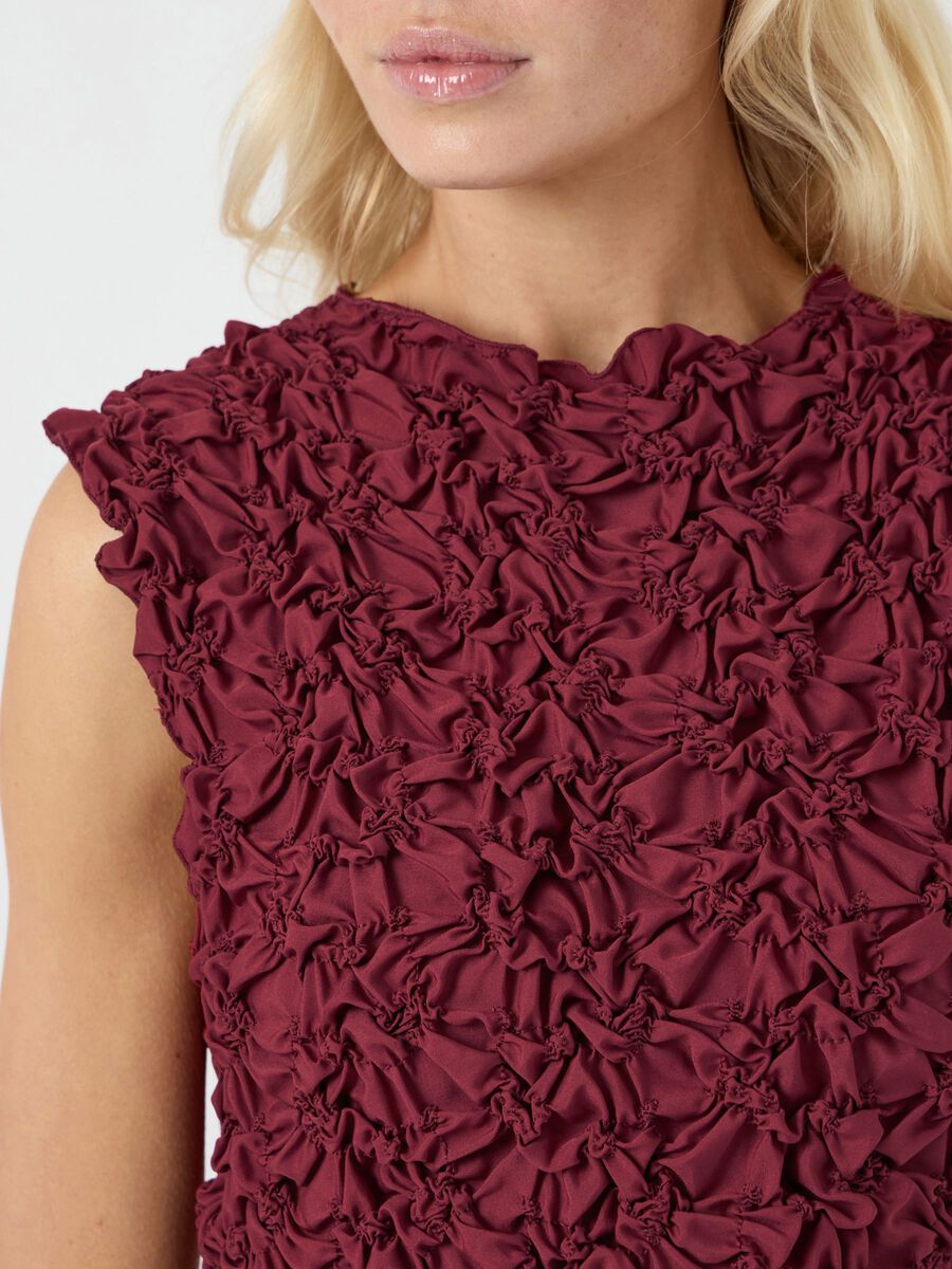 Carousel image - YASMERA TOP SIN MANGAS, Tibetan Red | 3