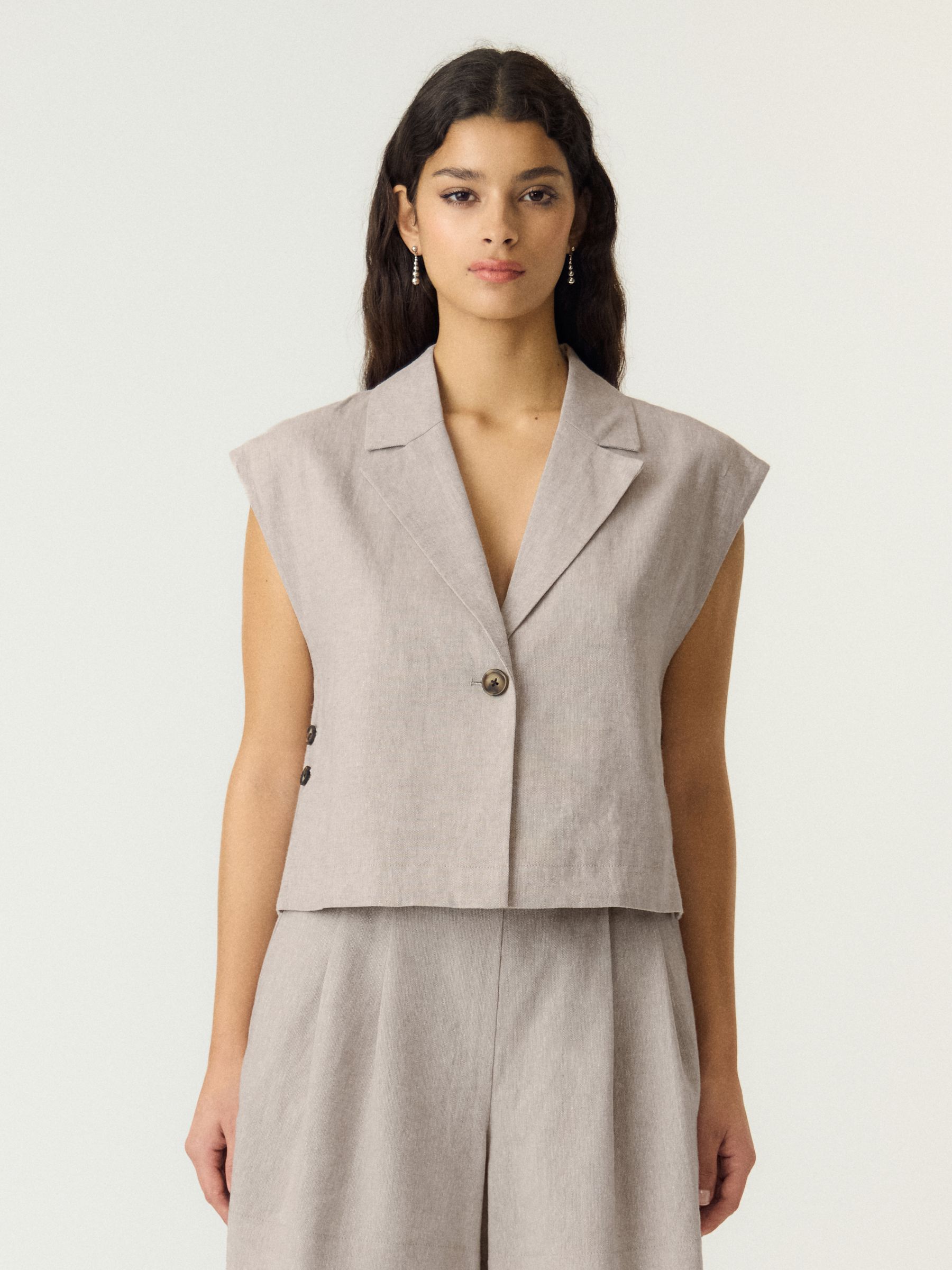 Tops - Buy tops for women at the official YAS online shop!