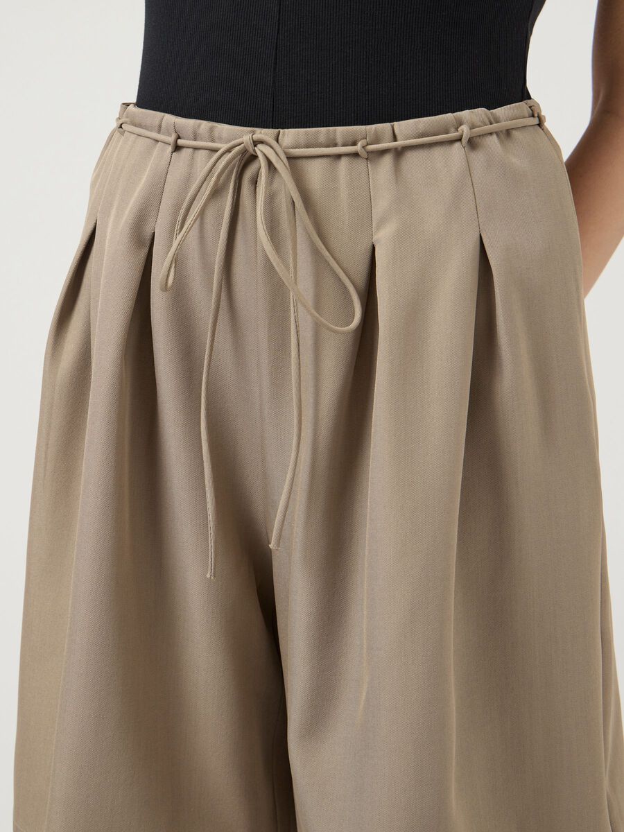 Carousel image - YASCAMIA HW SHORTS, Incense | 3