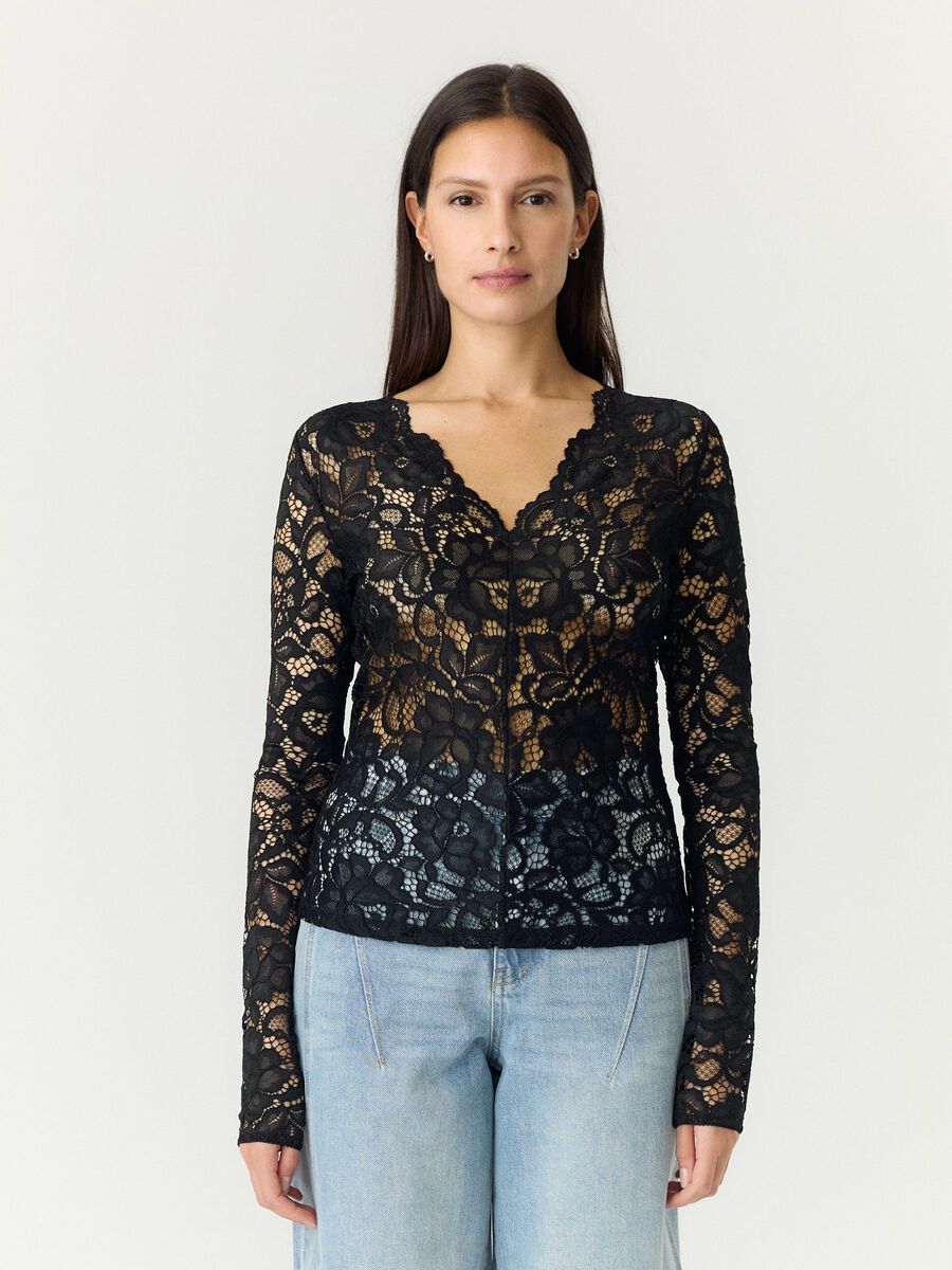 Product tile image YASLACEY LACE LONG SLEEVED TOP, Black 26039993_Black