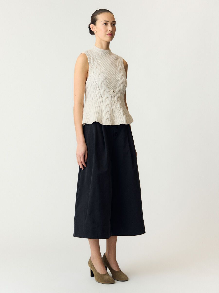 Product tile image YASPEPPA KNIT TOP, Pristine 26041121_Pristine