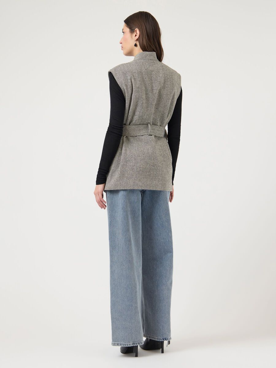 Product carousel image - YASTABBY VEST, Black | 2