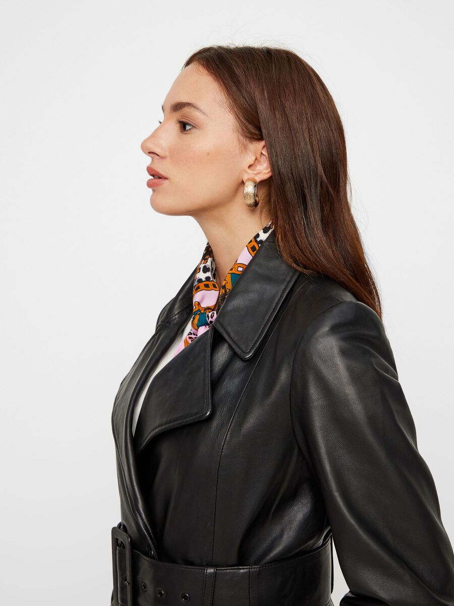 Carousel image - B&AElig;LTE L&AElig;DER TRENCHCOAT, Black | 5