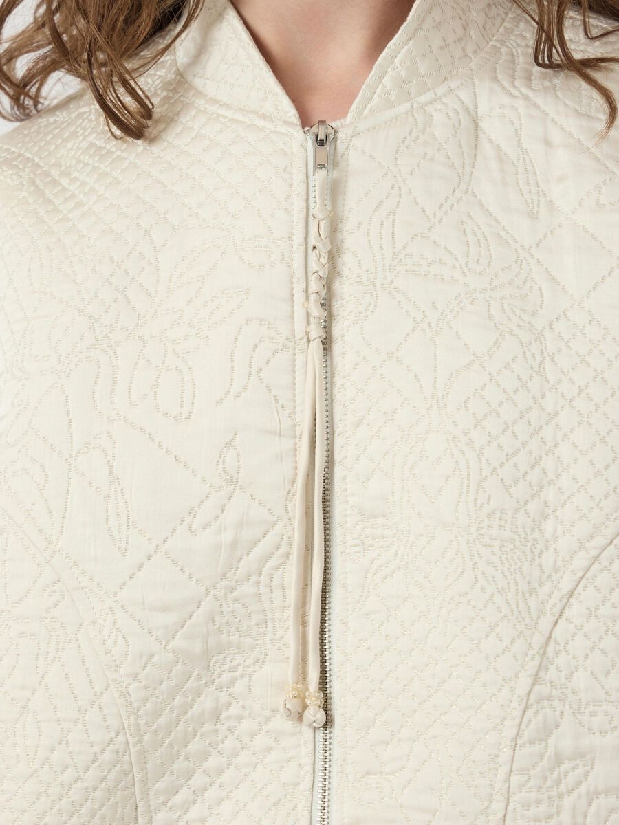 Carousel image - YASKAMMY STEPPJACKE, Birch | 6