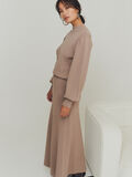 Shop the Look - ys_sep_9_1727419885031_custom-0.jpg
