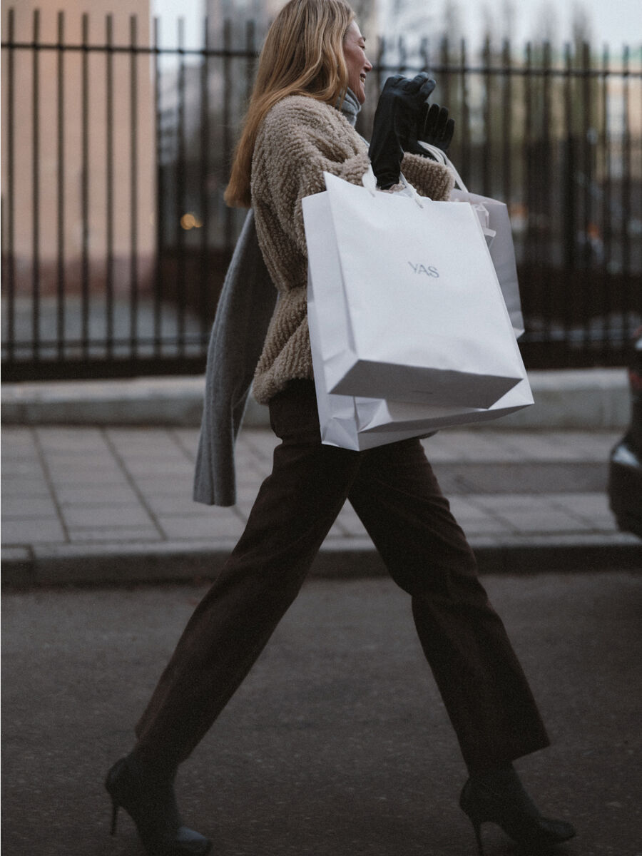 Product carousel image - Shop the Look | 1