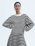 Shop the Look - ys_dec_9_1735557480684_custom-0.jpg