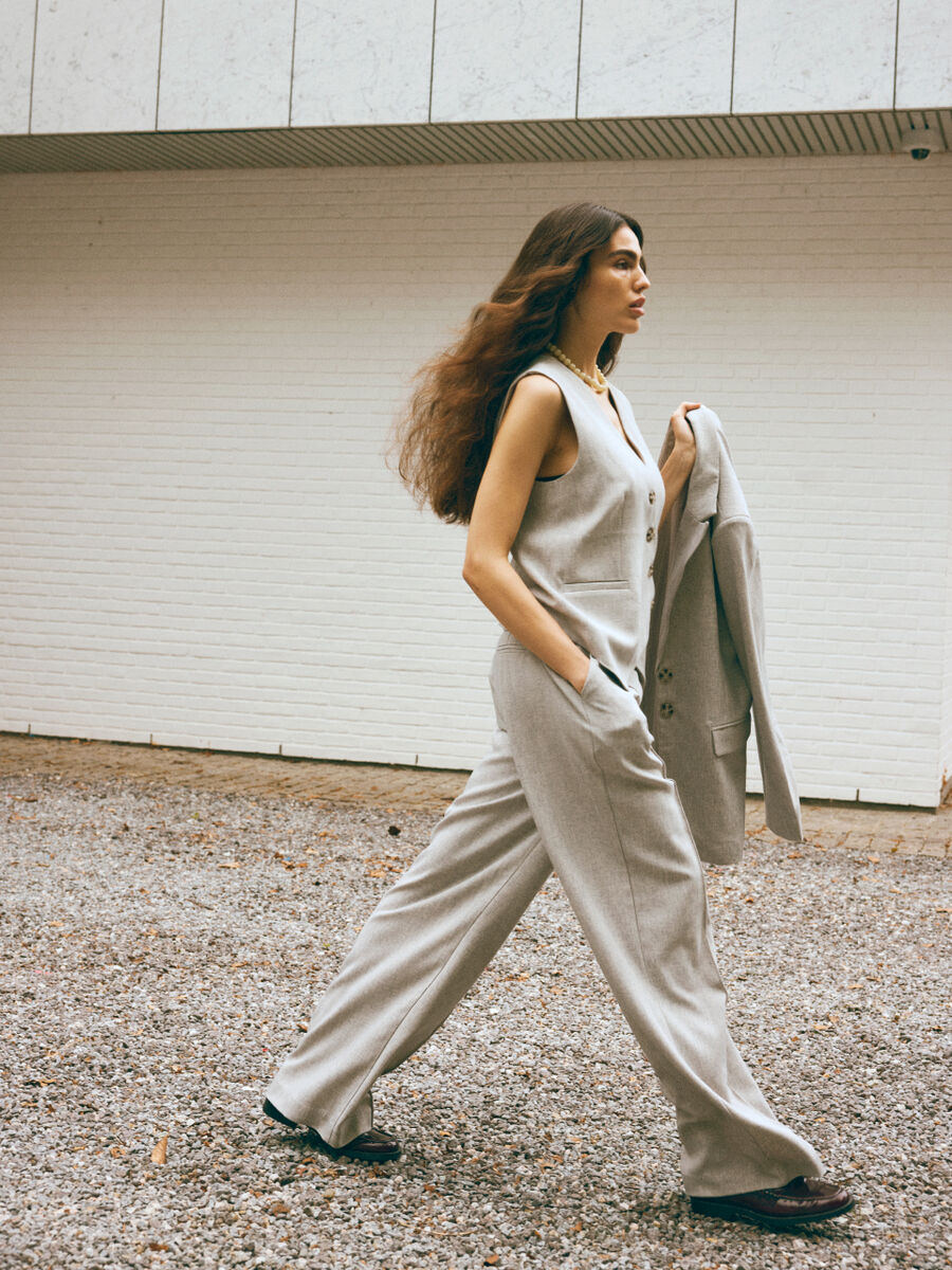 Shop the Look - ys_feb_2_25_1739799885213_custom-0.jpg