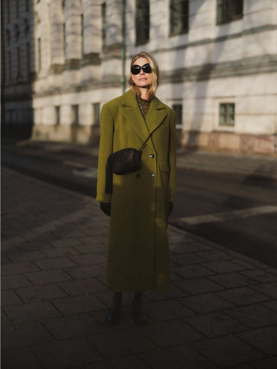 Product carousel image - Shop the Look | 1