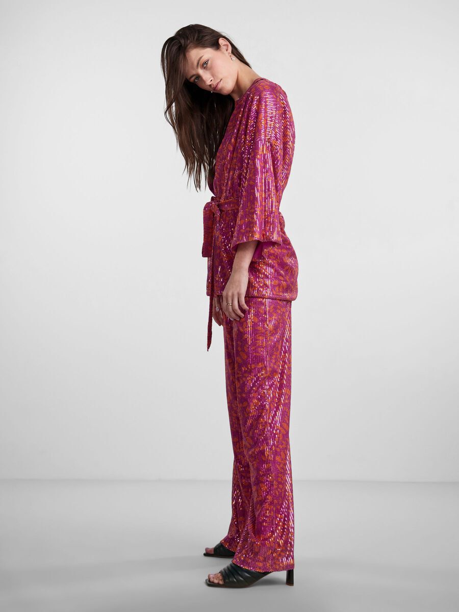 Shop the Look - ys_mar_21_custom.jpg